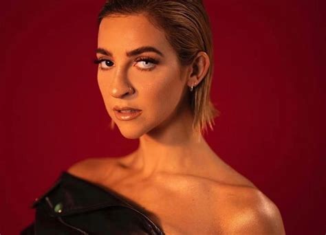 Watch the latest video from gabbie hanna (@gabbiehanna). Gabbie Hanna Releases New EP - TenEighty — Internet culture in focus