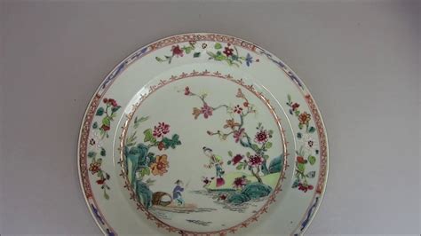 Antique Mid 18th C Qianlong Famille Rose Porcelain Plate Chinese Qing