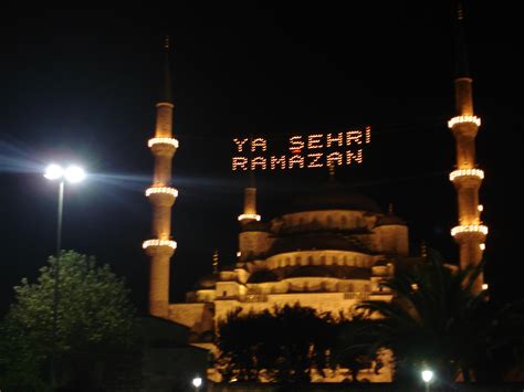 Diye merak ediyorsanız işte yanıtı. 2014 Ramazan ayı İstanbul imsakiyesi/Oruca ne zaman ...