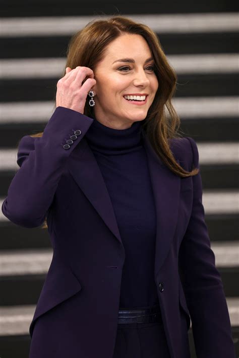 All Of Kate Middletons Best Outfits From Her Boston Tour With Prince