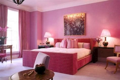 15 Inspiring Monochromatic Bedroom Ideas