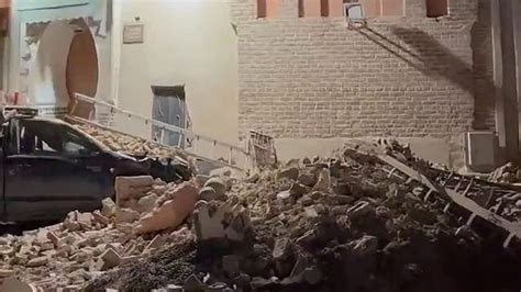 Un énorme tremblement de terre au Maroc fait des centaines de morts et