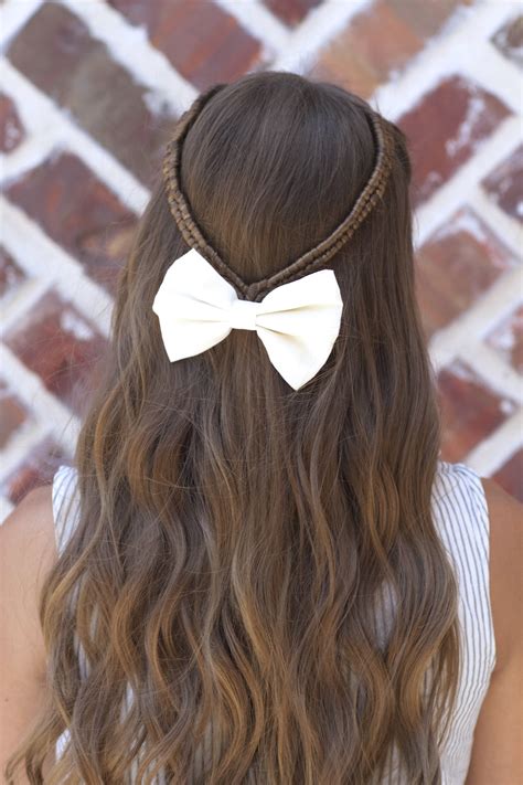 Is it because there is a braid to suit every occasion? Infinity Braid Tieback | Back-to-School Hairstyles | Cute ...
