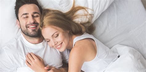 The Weird Thing Your Favorite Cuddling Position Reveals About Your