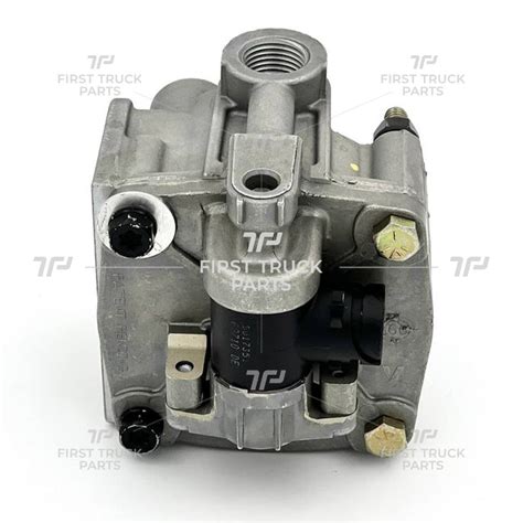 K071866 Genuine Bendix® Traction Relay Valve — First Truck Parts