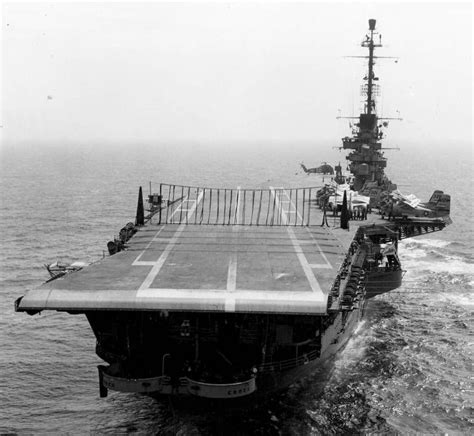 uss essex cv cva cvs 9 aircraft carrier us navy aircraft carrier navy aircraft carrier navy