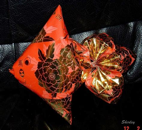 They recycled plastic bags into giantic goldfish. Red Packet - Fish | Chinese new year decorations, New year ...