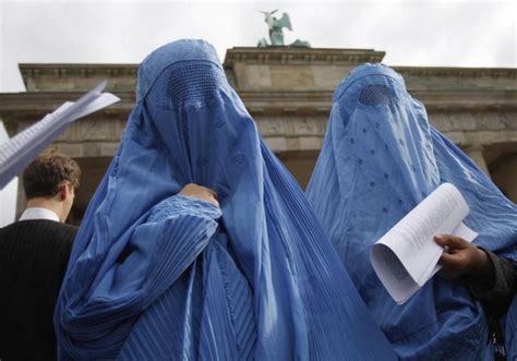 Top German Politician Ban The Burka International News Jerusalem Post