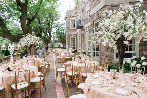Our professional event decorators in toronto metro area are here to serve you. Graydon Hall Weddings Archives - Wedding Decor Toronto ...