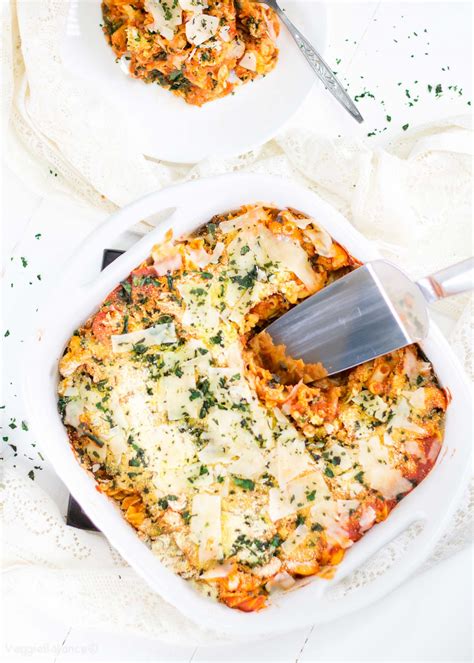 This is an easy chicken dinner the whole family will love! Gluten-Free Chicken Parmesan Casserole - Gluten Free ...