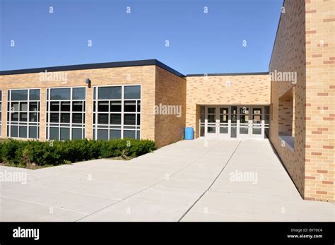 Elementary School Exterior America Hi Res Stock Photography And Images