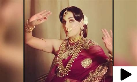 پاکستانی اداکارہ میرا کی کلاسیکل گانے پر رقص کی ویڈیو وائرل Videos Dawnnews