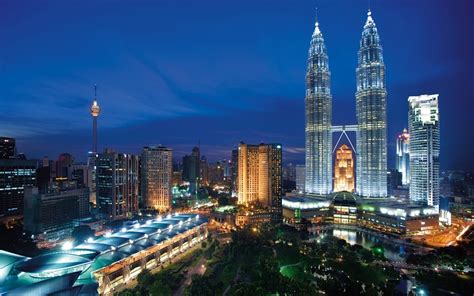 Minister of tourism, arts and culture (malaysia). Malaysia Targets 31 Million Tourists This Year - MATTA