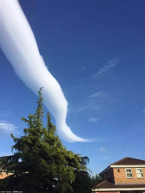Check Out These Weird Cloud Formations Photos Kamicomph