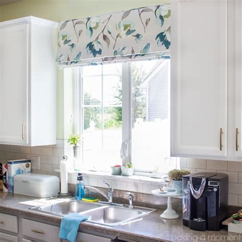 People should do some selections before using the information. Choosing Kitchen Window Treatments that are Beautiful and ...