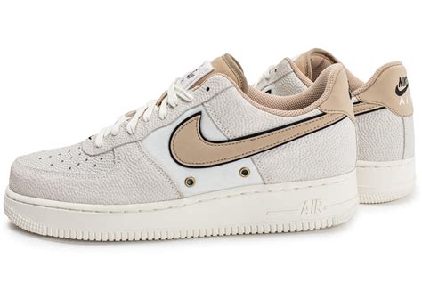 Nike air force 1 beige: Nike Air Force 1 '07 LV08 Beige - Chaussures Baskets homme ...