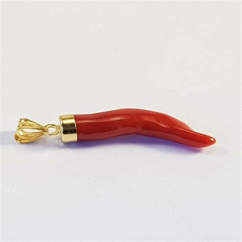Horn Coral Gold 18kt Pendant Red Mediterranean Coral Amulet Cornicello