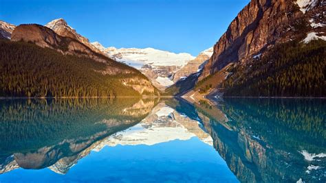 1360x768 Lake Louise Reflections Laptop Hd Hd 4k Wallpapers Images
