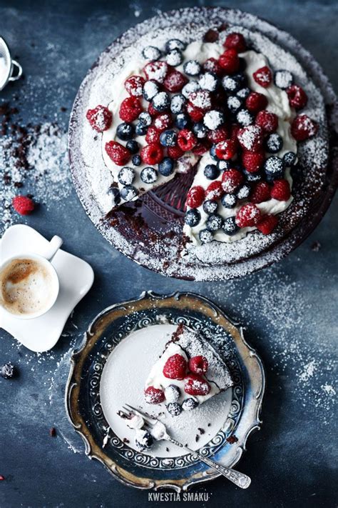 Brb while we go and eat our hearts out! Шоколадный торт без муки | Торт, Десерты, Сладкие удовольствия