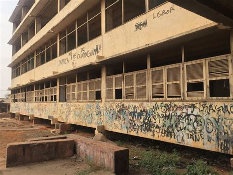 ReabilitaÇÃo Da Escola Angola And Cuba