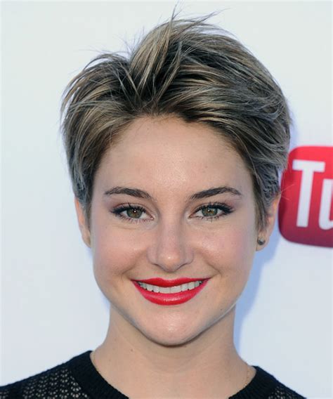 Shailene Woodleys 12 Best Hairstyles And Haircuts