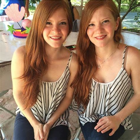 Thick Twins R Twingirls