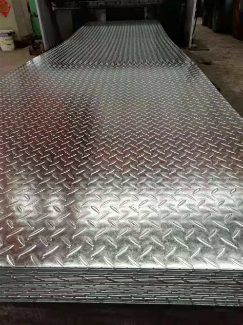 A36 Diamond Embossed Plate Galvanized Diamond Plate Metal Sheet China