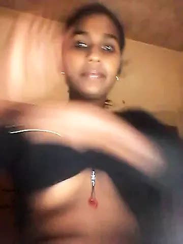 Indian Girl Showing Her Boobs Xhamster
