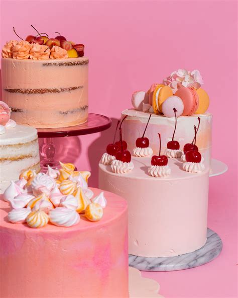 Basic Decorating Cakes