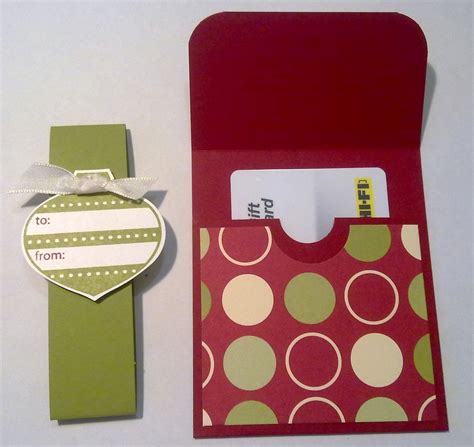 Photo gift card holder ~ here's a fun, personalized way to give a gift card. Paper Escape ~ Olivia Moore: Stampin'Up! Demonstrator Australia: Jolly Gift Card Holder