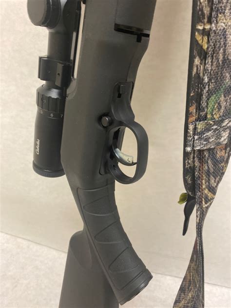 Savage Arms Rifle A17 17 Hmr 2 Mags Wcabelas 3 9x40 Scope Like New