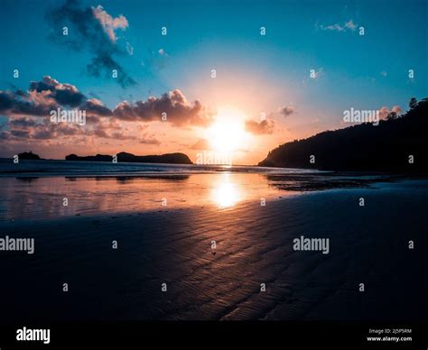 Beautiful Australia Sunset At The Beach Ocean Stock Photo Alamy