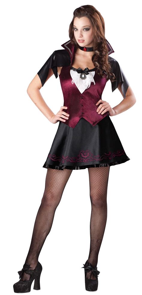 Cute Vampire Costume For A Teenager Halloween Halloweencostume