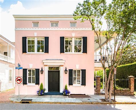 A Home In Charlestons French Quarter Published 2017 Pink House