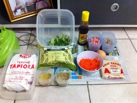 Keseharian menjadi seorang istri membuatku untuk bisa mencari ide masakan yang lebih banyak. Resep Siomay Babi | My Life My Adventure :) | Hand soap bottle, Cooking recipes, Recipes