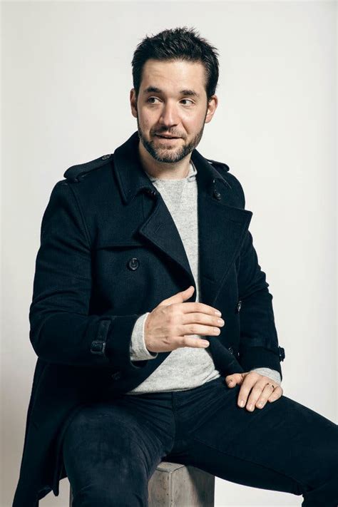 Zusammen mit ehemann alexis ohanian (38) und tochter alexis olympia (3) jettete sie dahin, wo leute wie sie (geschätztes vermögen: Alexis Ohanian Talks Reddit, Serena Williams and Metallica ...