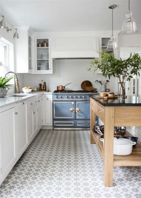 12 Inspiring Modern Farmhouse Designs For The Perfect Kitchen