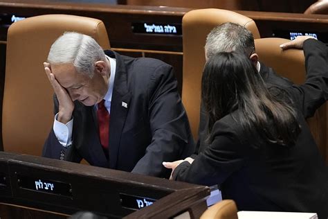 Israels Netanyahu And Allies Pass New Budget With Sweeping Grants For