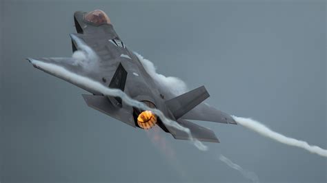 Lockheed Martin F 35 Lightning Ii F 35 Lightning Ii Wallpapers Hd