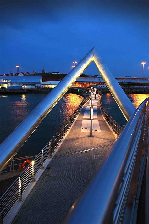 Celtic Gateway Bridge — Efla Kevan Shaw Lighting Design