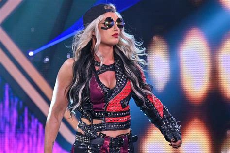 All You Need To Know About Wwe Nxt Superstar Toni Storm In Pics News18