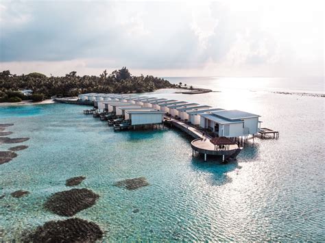 Holiday Inn Resort Kandooma Maldives Maldivler