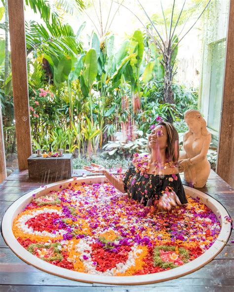 Kaveri Spa At The Udaya Flower Bath Wanderlustyle Hawaii Travel