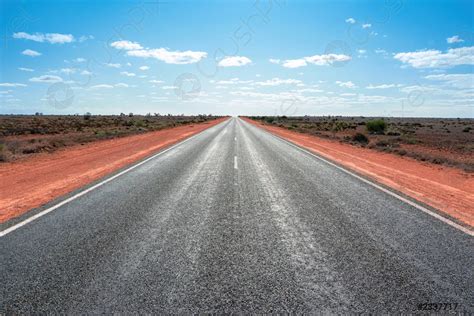 Carretera Recta Más Larga En Australia Foto De Stock Crushpixel