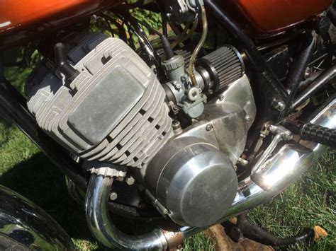 Built for speed, the 1972 kawasaki h2 750 mach iv was tricky to ride. KAWASAKI H2 750 1972 H2F-09001 H2E-09026 2/72 TRIPLE H ...