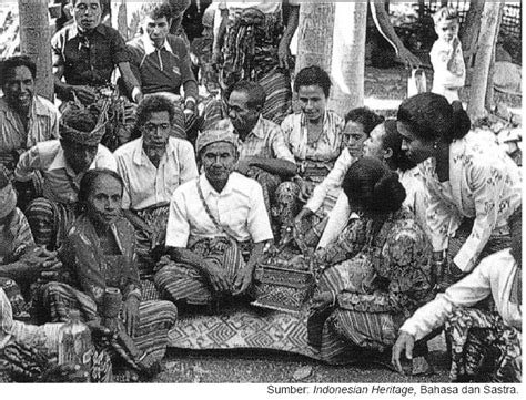 Tradisi Sejarah Masyarakat Indonesia Sebelum Dan Sesudah Mengenal