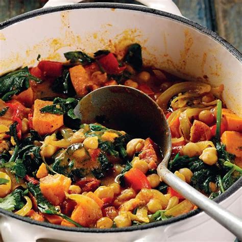 See more ideas about recipes, vegetarian recipes, cooking recipes. Caribbean-Inspired Chickpea Curry | Vegetarian Recipe ...