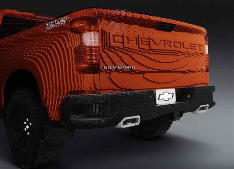 Así Se Ve La Chevrolet Silverado Armada En Lego Y En Tamaño Real