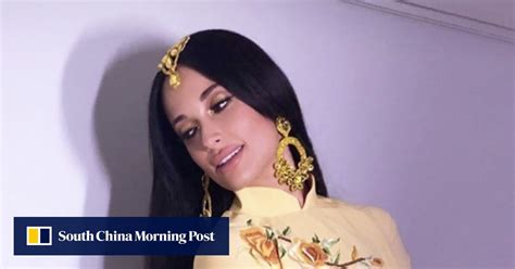 Us Singer Kacey Musgraves Slammed For Sexualising Vietnamese Ao Dai By Wearing Only Top Half Of