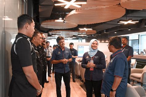 Talentcorp Malaysia On Twitter Yb Tuan Mustapha Turut Singgah Di Pejabat Myxpats Di Mana